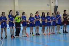 1. den ODM - starší florbalistky postoupily do finále!